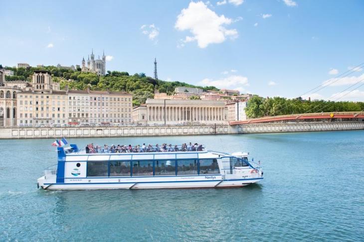 Bateau croisière sur la Saone à Lyon