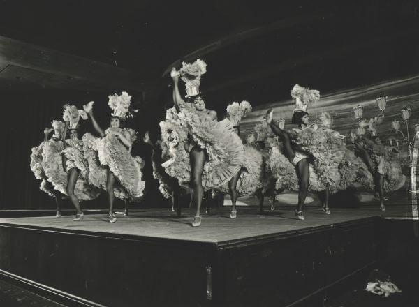 cabaret charpennes