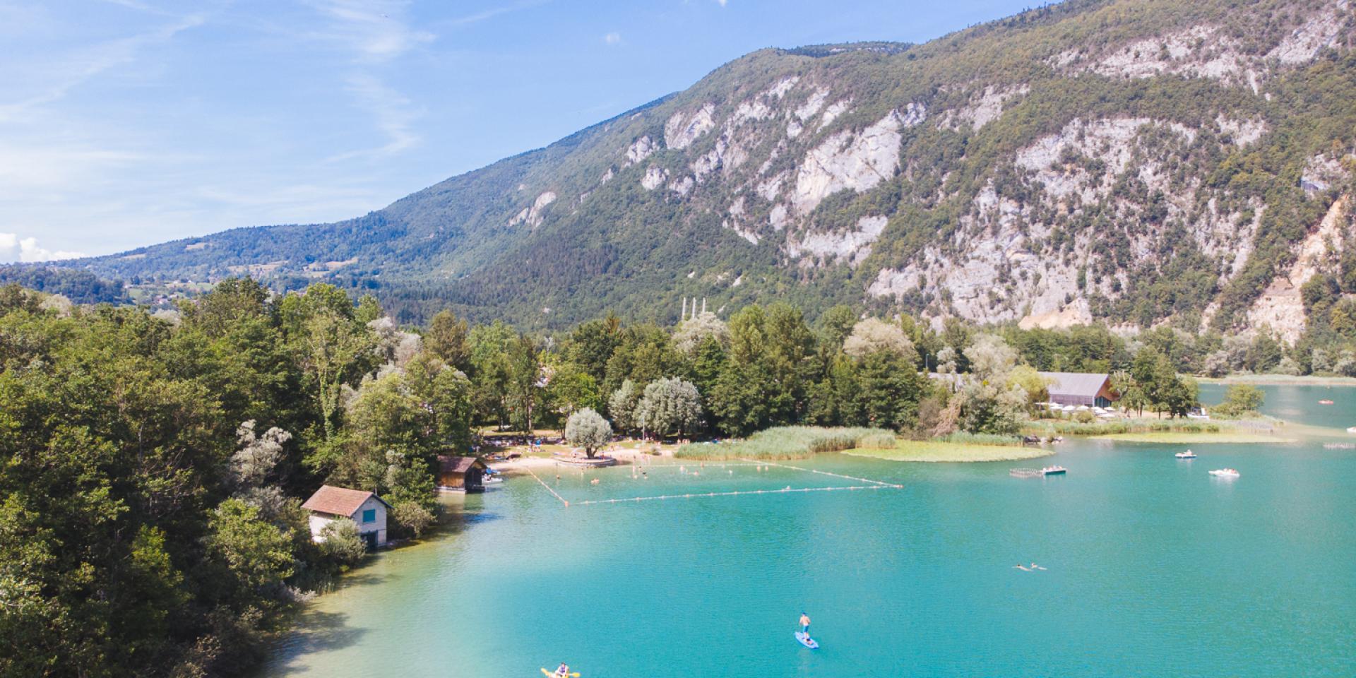 Lac d'Aiguebelette : les plages, les randonnées, les activités (paddle, kayak, …)