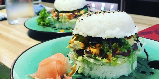 FaFa Sushi Burger - photo 2