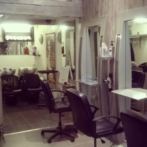 New Wave Coiffure - photo 2