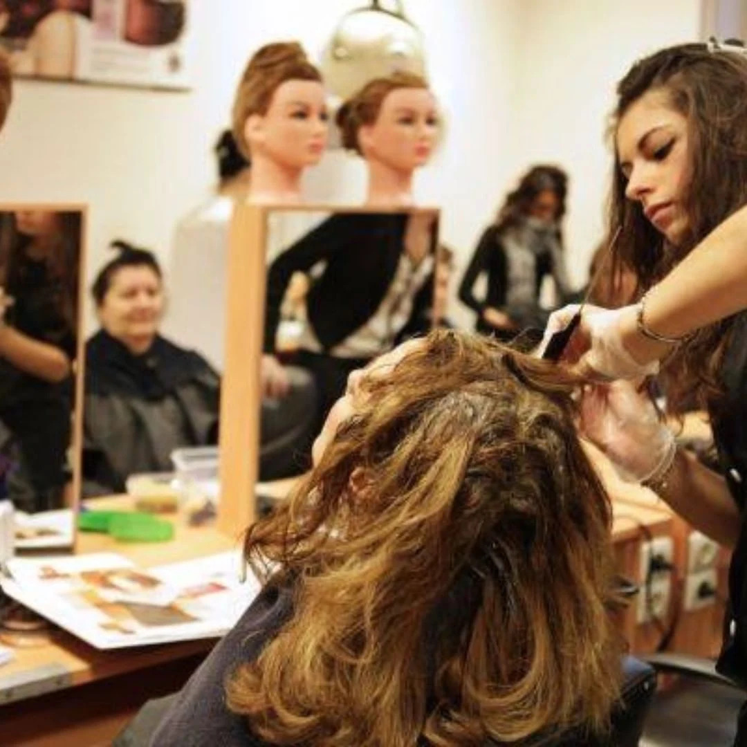 Lycée Professionnel Privé de Coiffure de Lyon - photo 4