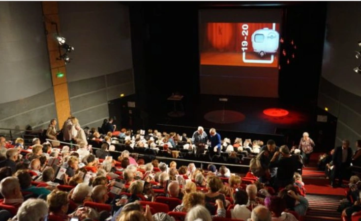Karavan Théâtre - Ville de Chassieu - photo 2