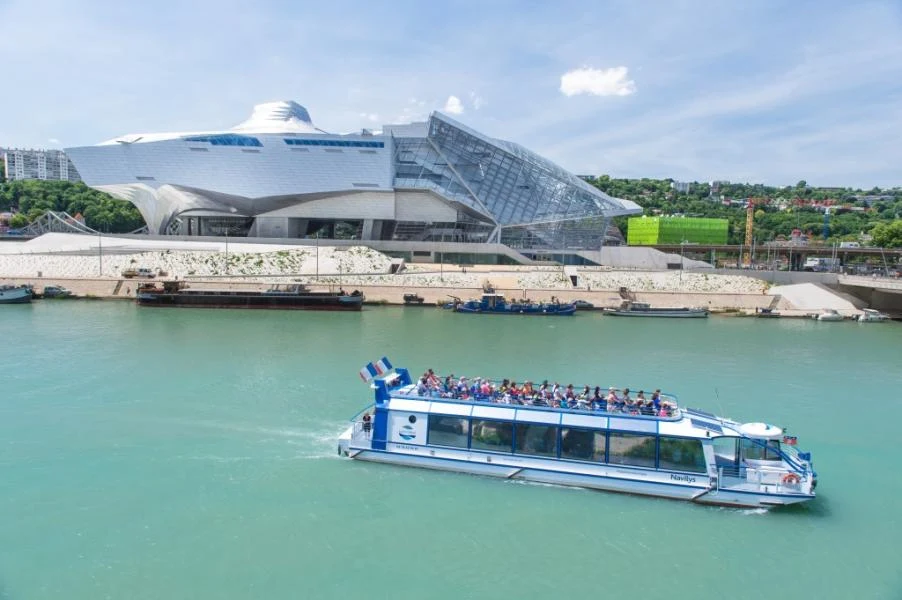 Les Bateaux Lyonnais - Croisières promenades - photo 2