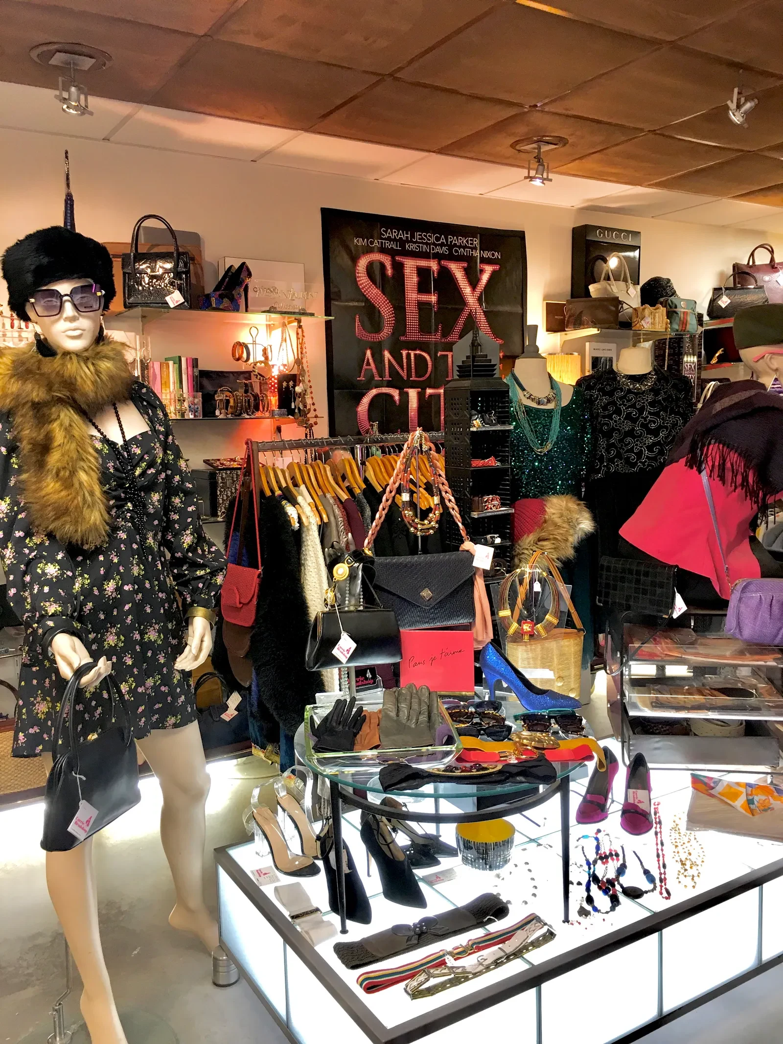 Carrie Bradshop