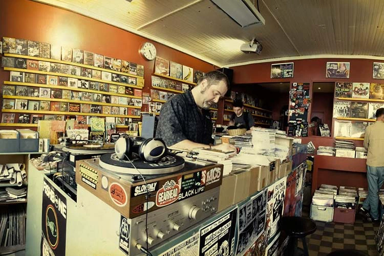 Dangerhouse - photo 3
