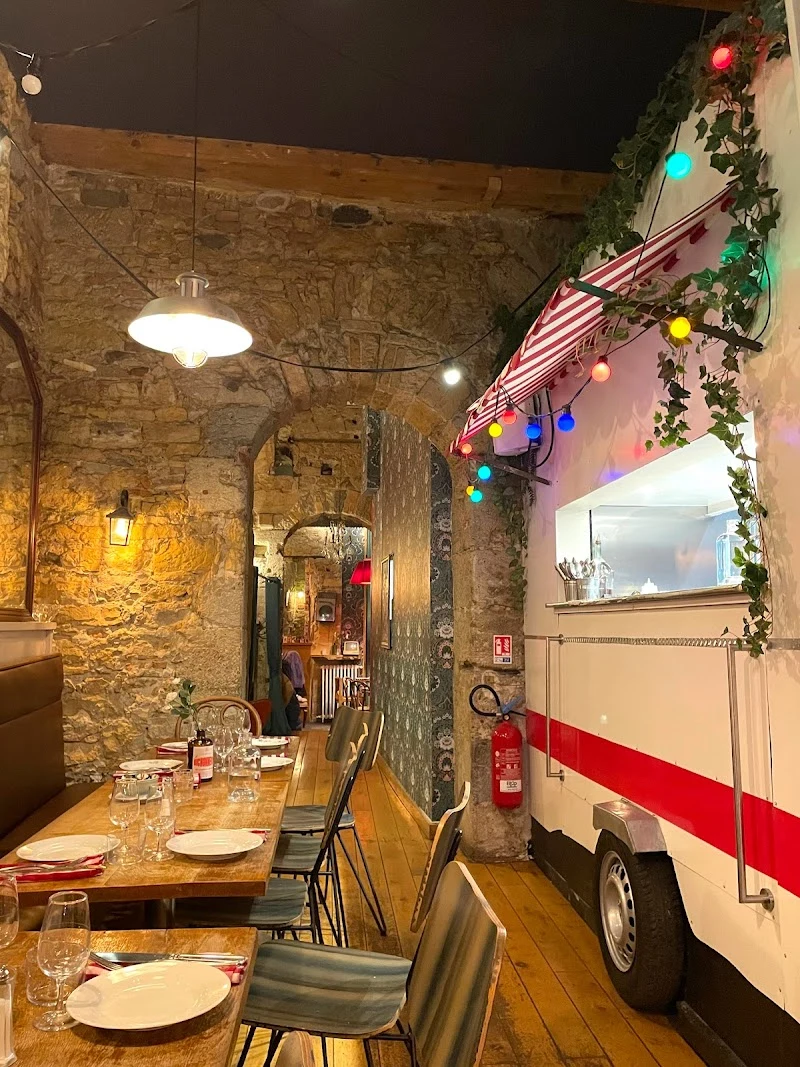 Bichon Restaurant - photo 3