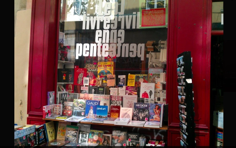 Le Livre en Pente