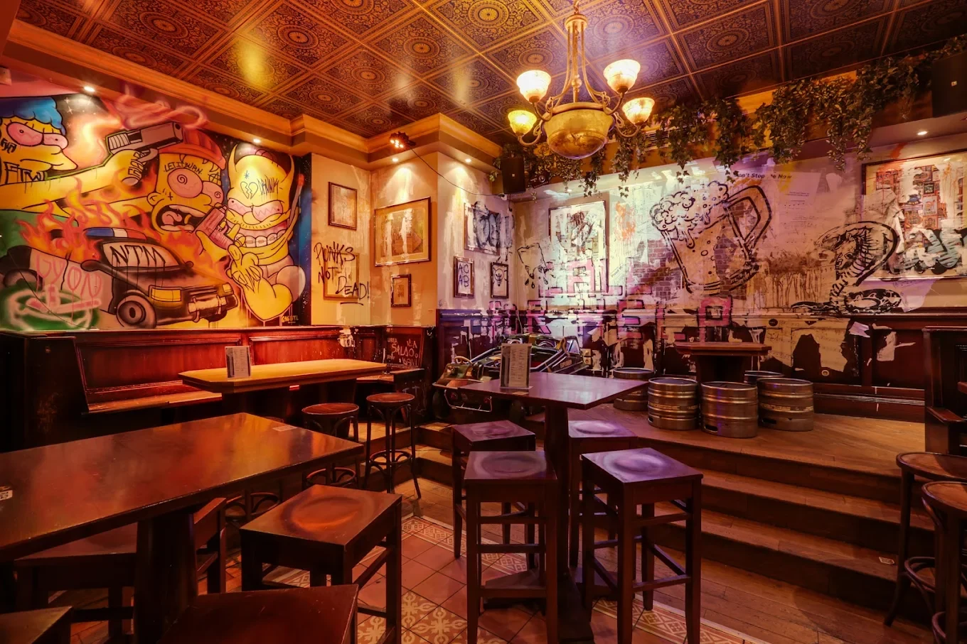 Flan' Ruin Pub - photo 5