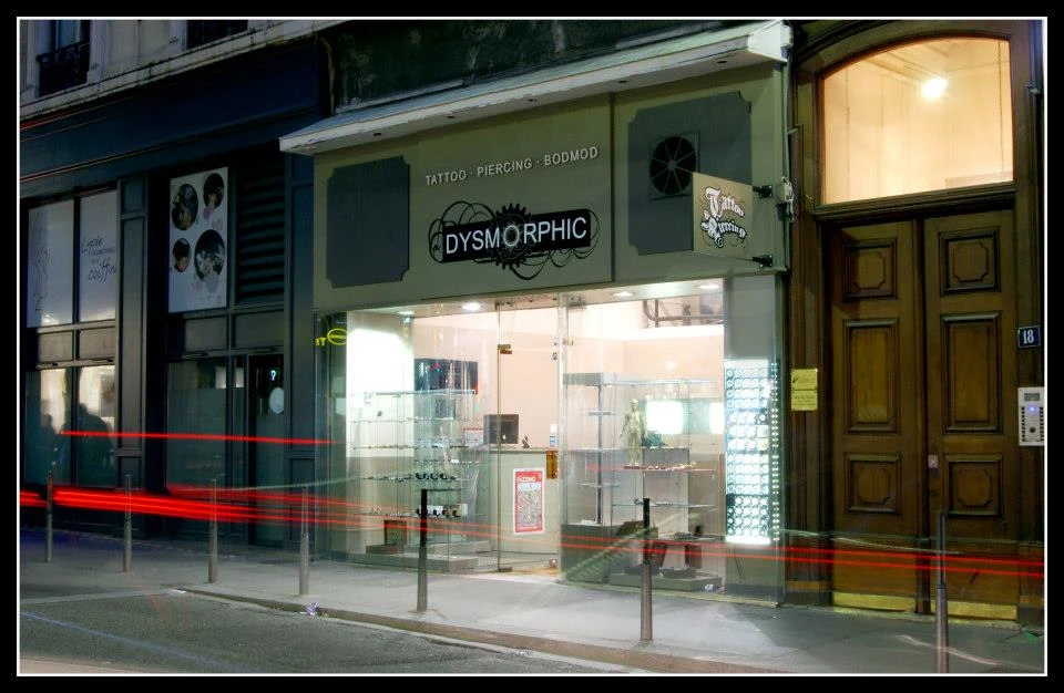 Dysmorphic - photo 3
