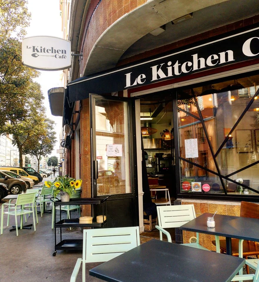 Le Kitchen Café