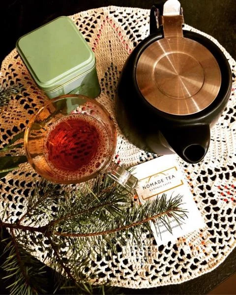 PETRA & NOMAD TEA