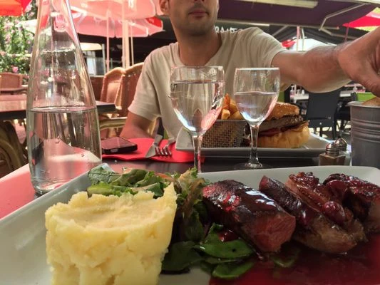 La brasserie de la bourse du travail - photo 2