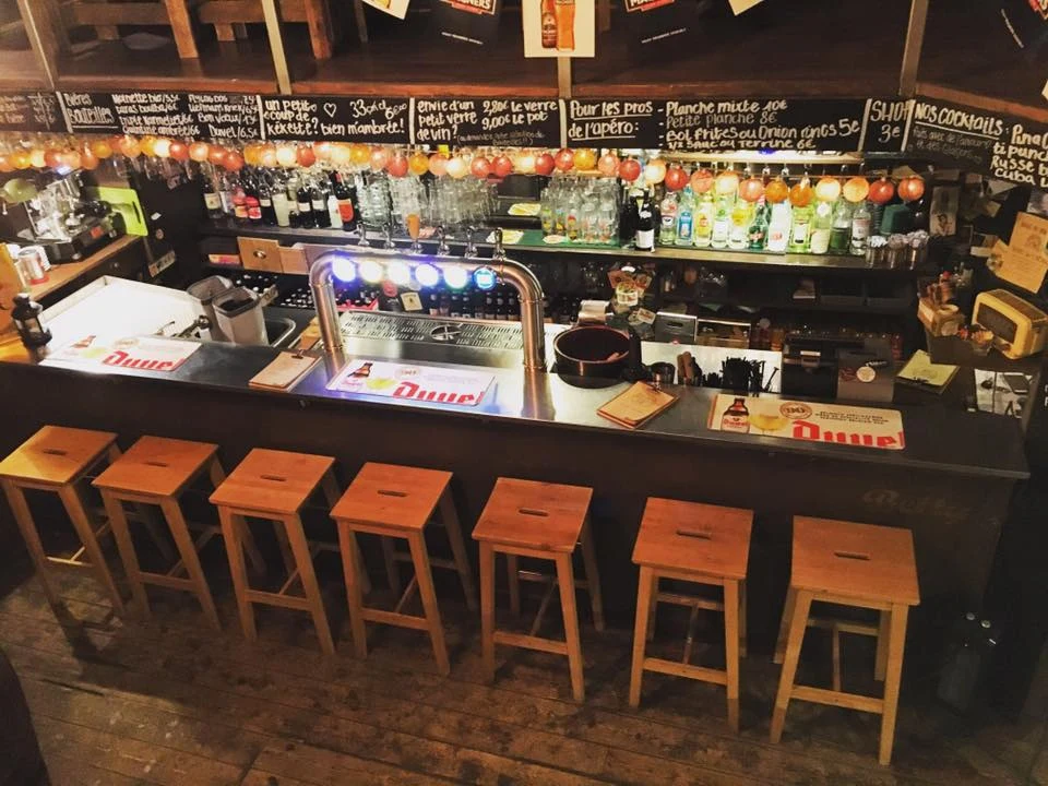 Betty's Bar - photo 7