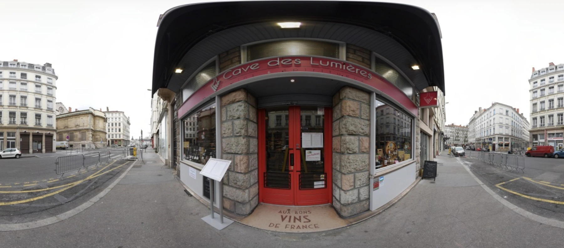 Cave Des Lumières - photo 2