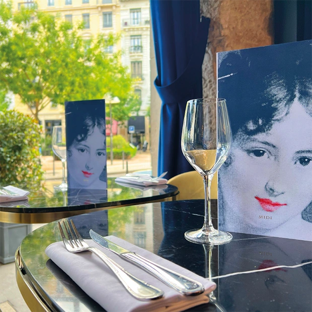 Juliette Bar & Cocktails