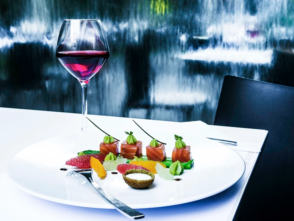 Silk Brasserie - photo 3