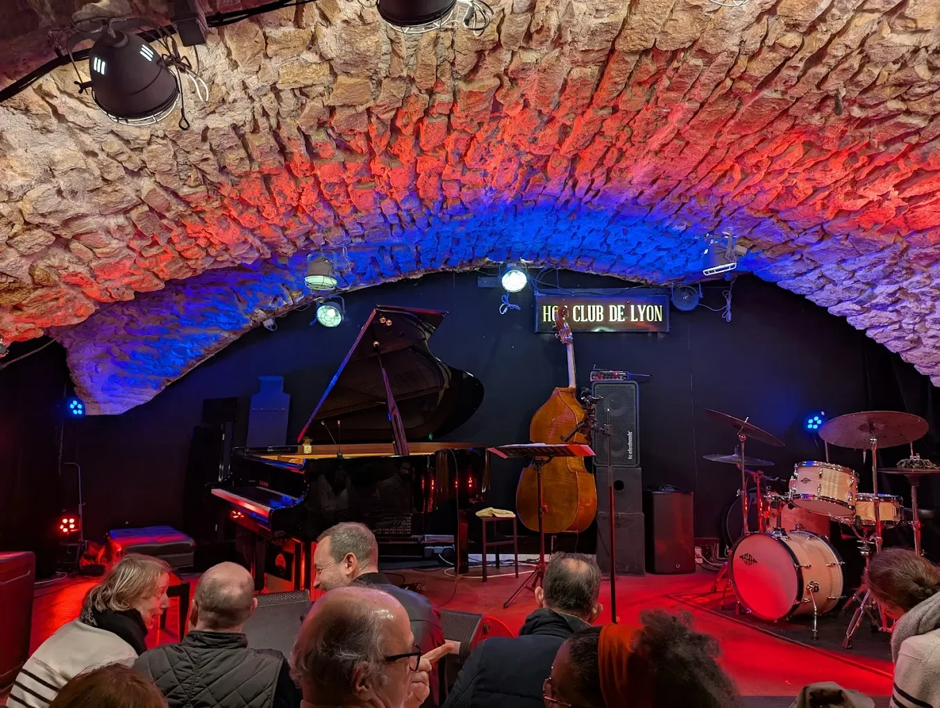 Hot Club - photo 3
