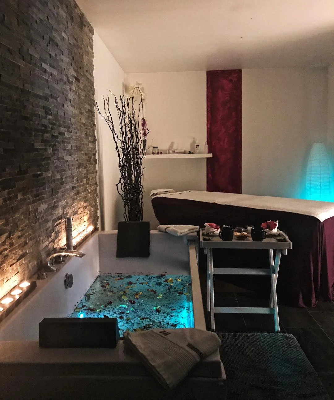 M Institut Massage - photo 2