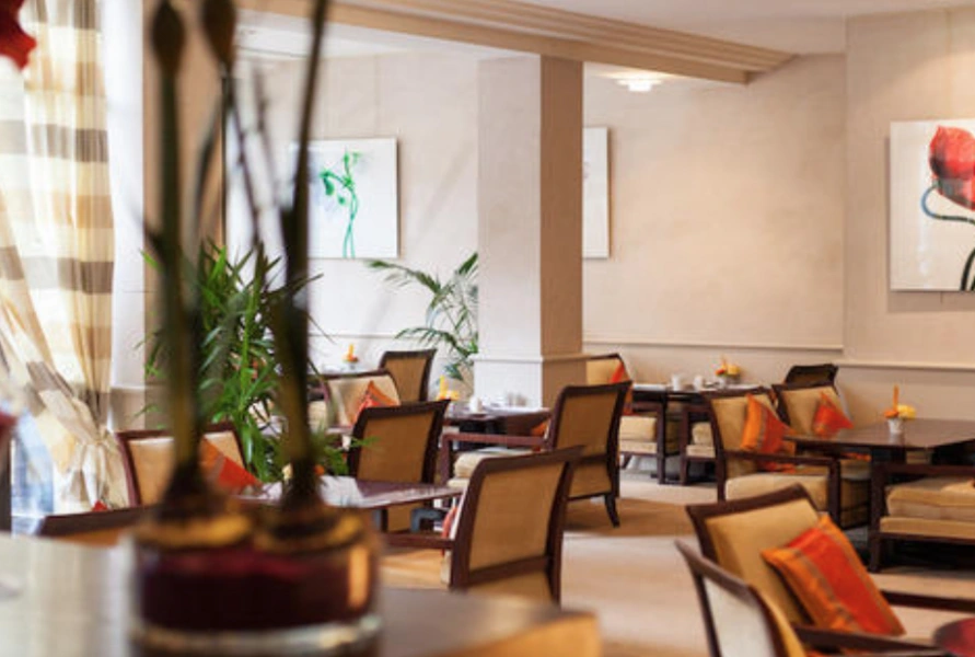 Le Lounge Warwick Reine Astrid - photo principale