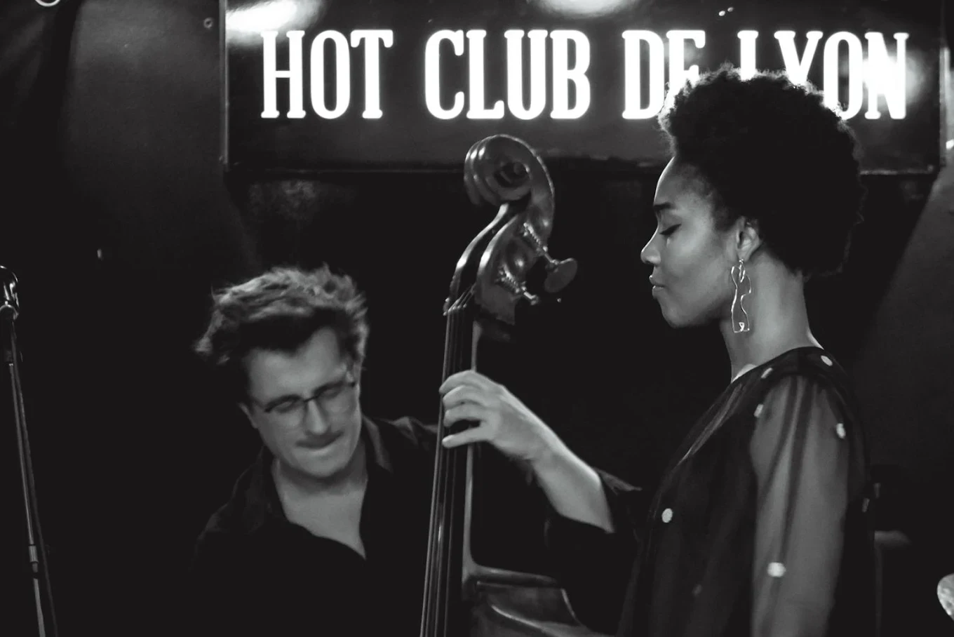 Hot Club - photo 2
