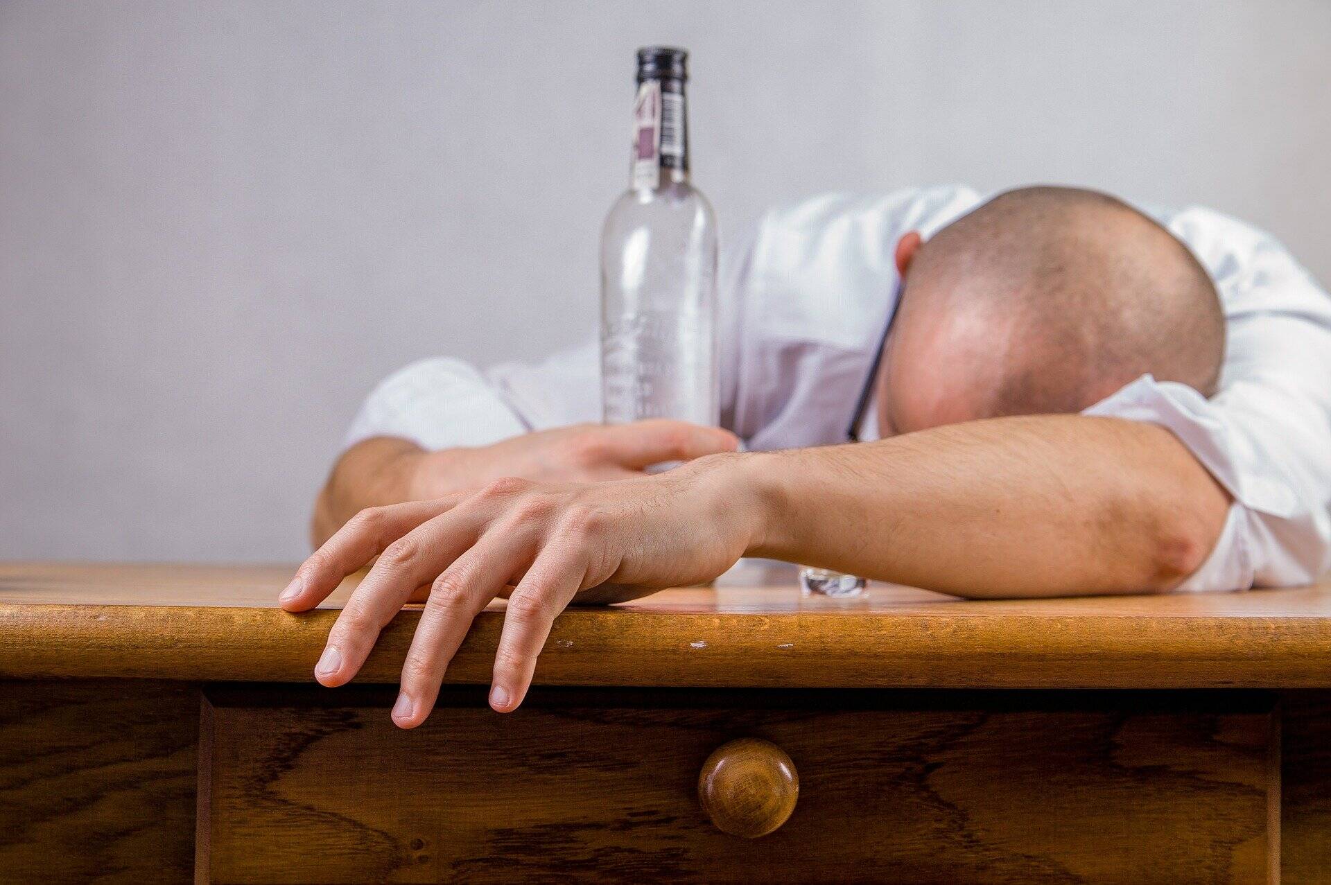 Comment sauver ton pote bourré ?