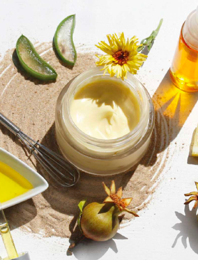 pot de crème aux extraits végétaux