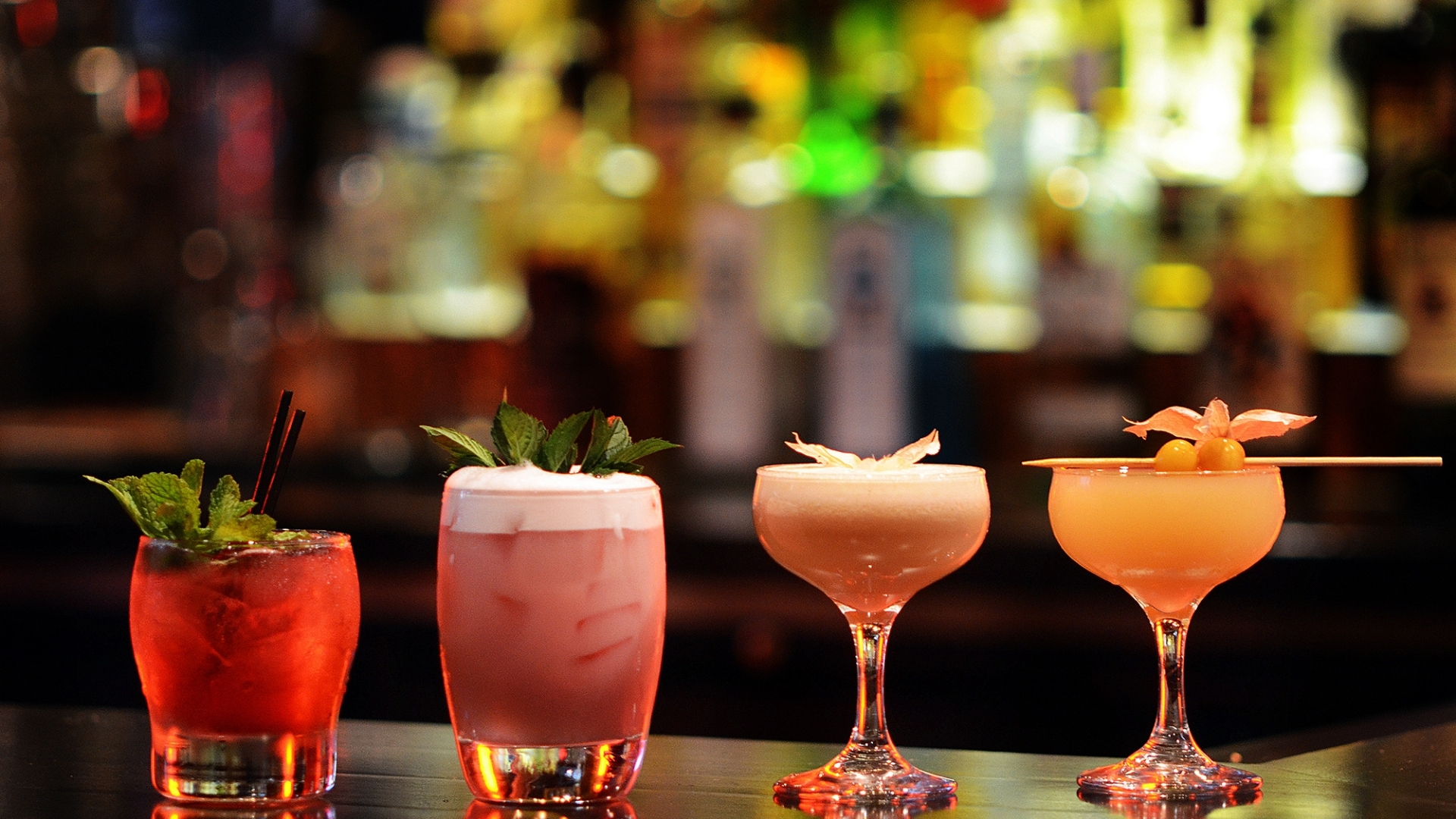 4 cocktails