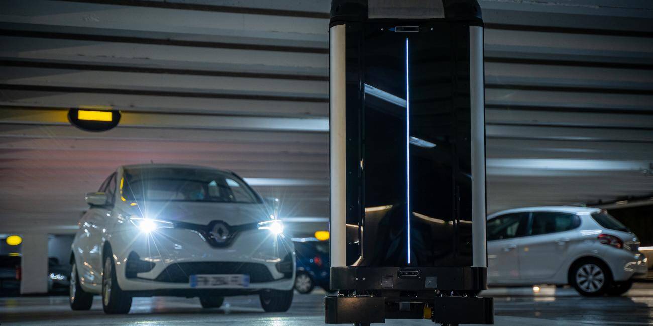 Innovation : Charles, le robot intelligent qui charge vos voitures électriques à Cordeliers !