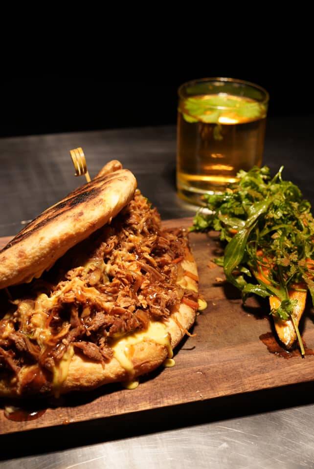 A tester de toute urgence : le kebab d’Ephemera, le restaurant ouvert par des diplômés de l’Institut Paul Bocuse