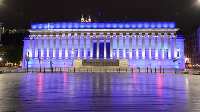 Inédit : le Palais de Justice sera illuminé en bleu ce samedi !