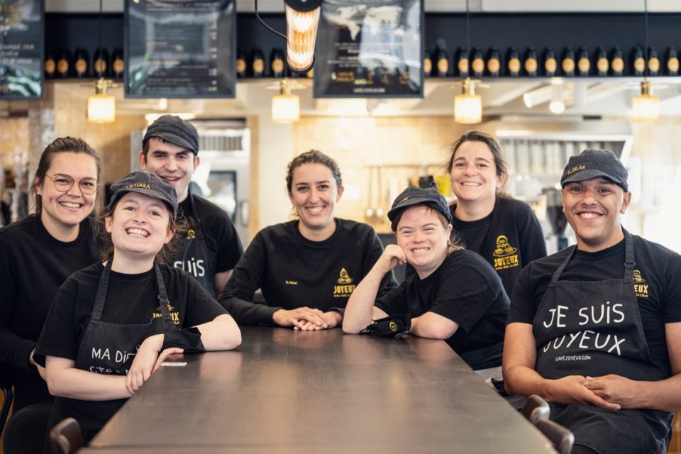Le café joyeux a ouvert ses portes !