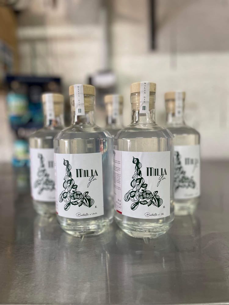 bouteille de gin 100% lyonnais