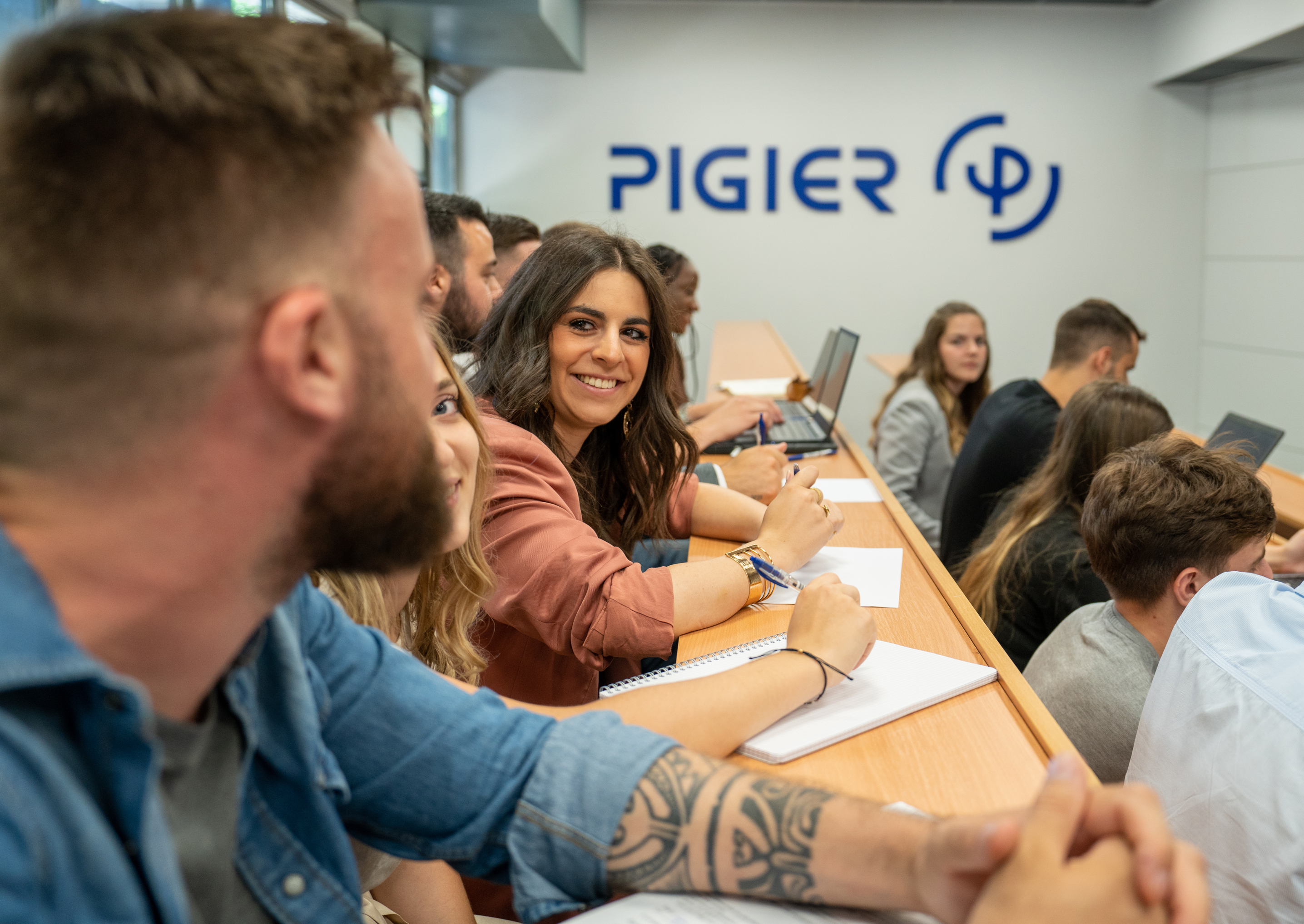 salle de classe dans auto-école