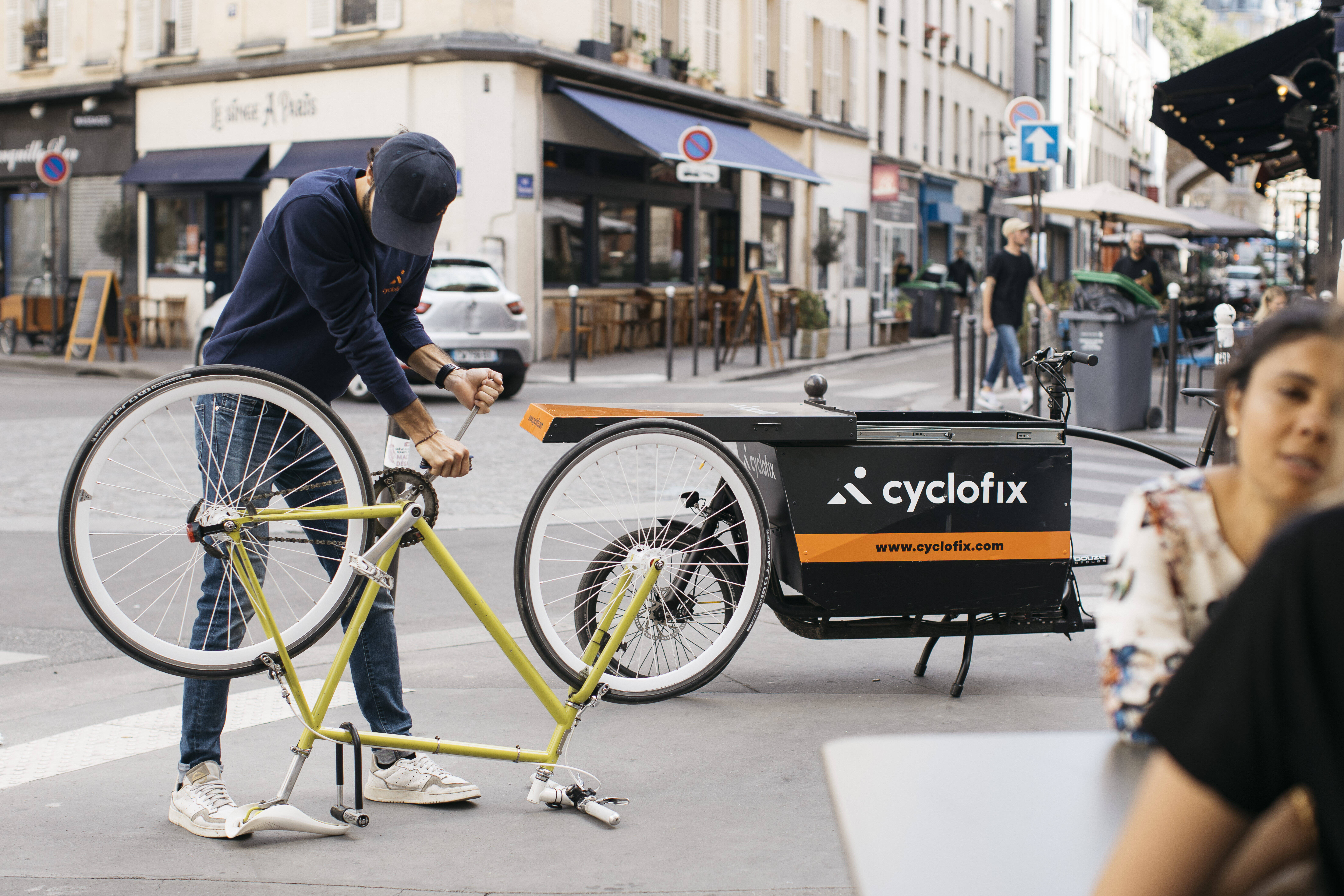Facilitez-vous la vie avec Cyclofix, le réparateur de vélos et de trottinettes à domicile !