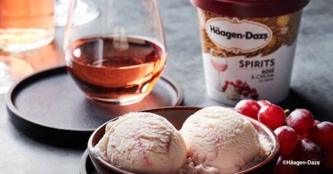 NOUVEAUTÉ : Häagen-Dazs sort une glace goût rosé pour cet été !