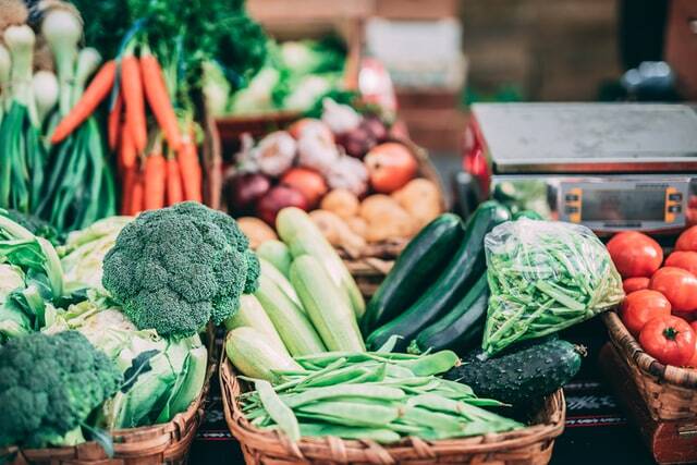 La Ville de Lyon met en place des livraisons de paniers alimentaires pour les seniors
