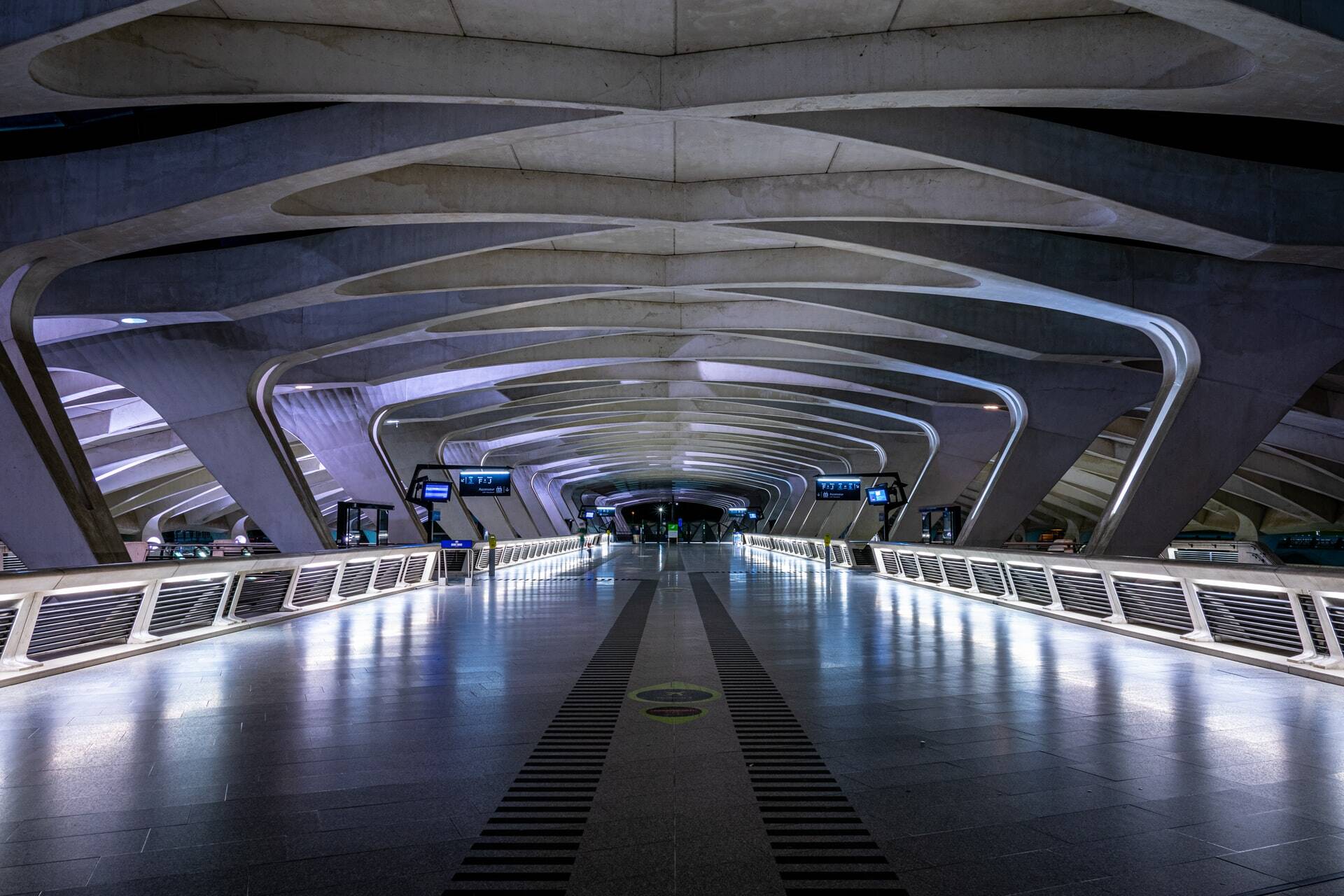 Comment se rendre à l’aéroport Lyon-Saint Exupéry pour pas cher !